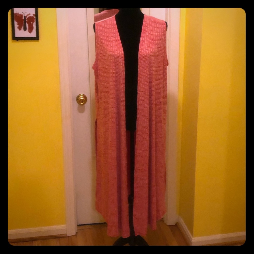 Lularoe red and white heathered Joy!